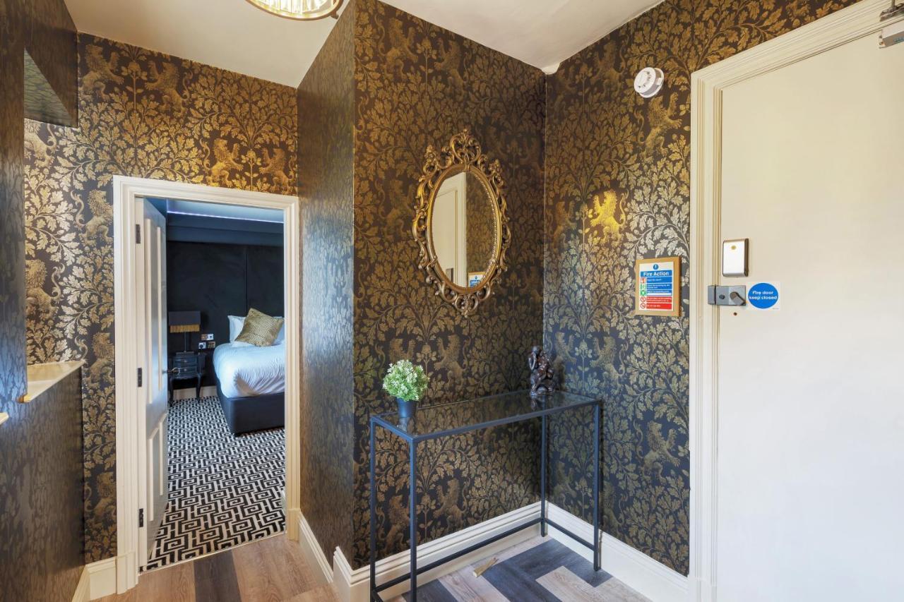 The Governance Apartment *